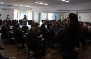 Servidores se reuniram na Sala dos Conselhos na Reitoria.